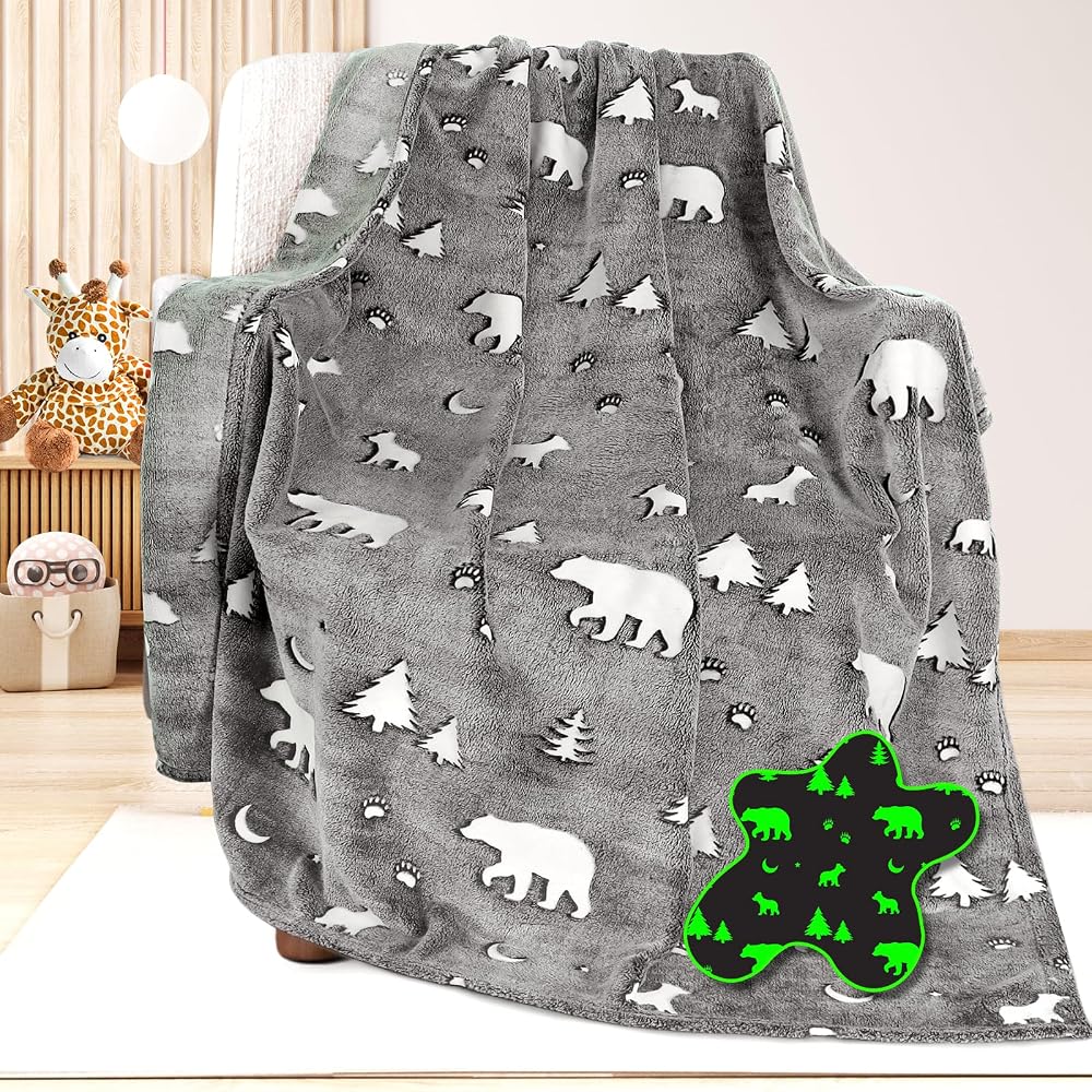 Bear Blanket Gifts for Women & Girls, Soft Warm Lightweight Plush Flannel Throw, Cozy Comfy Fuzzy Blanket for Bed, Sofa, Travel, Living Room, Home Decor, Christmas Birthday Gifts for Women & Girls